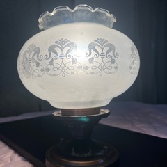 テーブルランプ　レトロ　ガラス　照明の画像