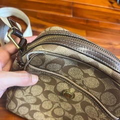COACH　コーチ　ショルダーバッグ　ブラウン　ストライプ　鞄の画像