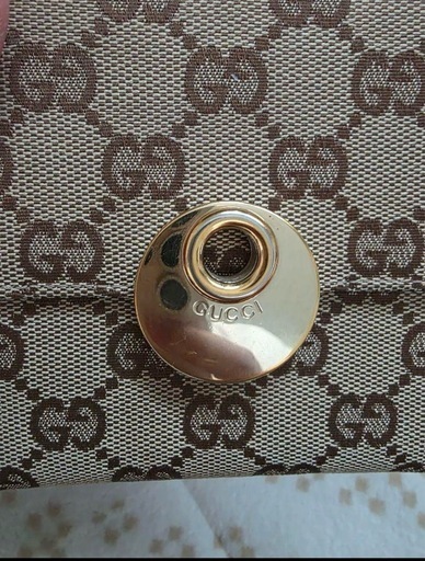 Gucci財布