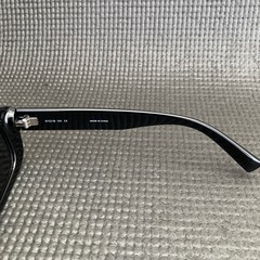 UNIQLO　ユニクロ　レクタングルサングラス　ブラックの画像