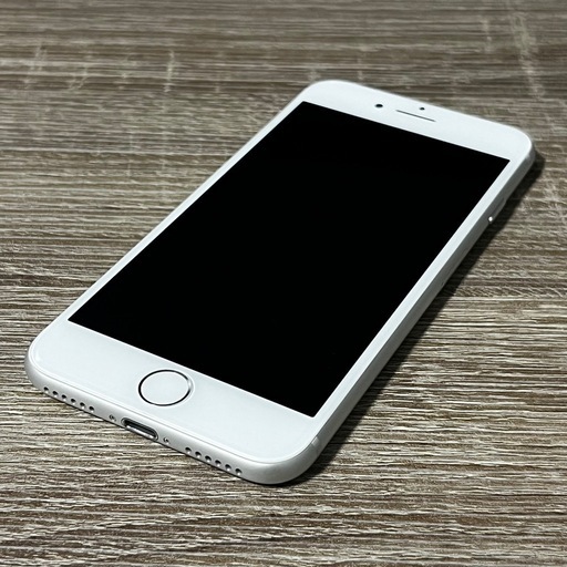 iPhone 8 256GB シルバー【美品／即購入OK】 (Y.M.) 有松の携帯