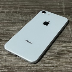 iPhone 8 256GB シルバー【美品／即購入OK】の画像