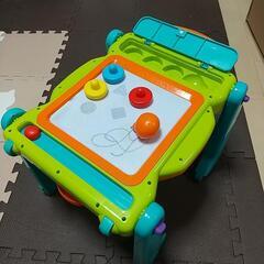 アクティビティウォーカー＆お絵かきテーブルの画像