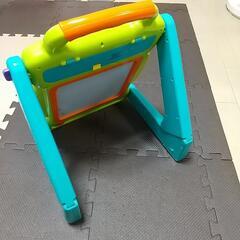 アクティビティウォーカー＆お絵かきテーブルの画像