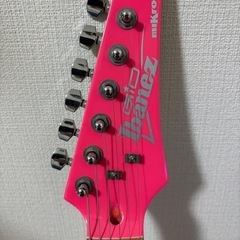 Ibanez Mikro ピンクエレキギターの画像