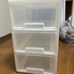 衣装ケース