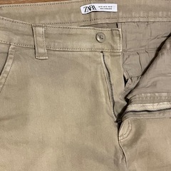 人気のZARA ストレッチデニムの画像