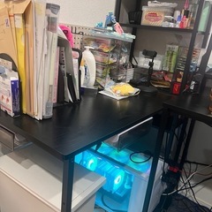 黒い机(写真の机だけ)