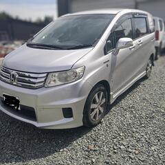 フリードスパイクハイブリッド　車検付き