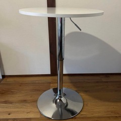 カフェテーブルの画像