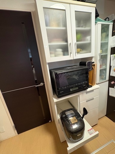 食器棚 カップボード