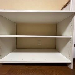 無料！　棚（高さ調節可能）