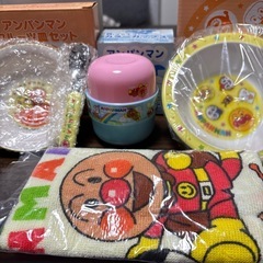 アンパンマン食器の画像