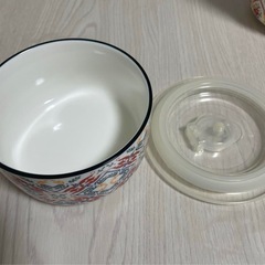 多彩な模様のボウル4個セットの画像