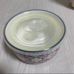 多彩な模様のボウル4個セットの画像
