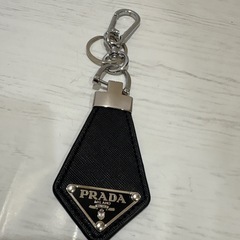 PRADAキーホルダー   送料無料の画像
