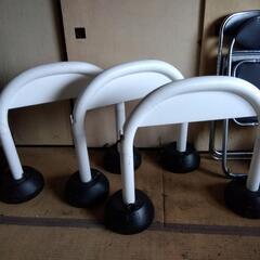 アーチスタンド W 3台組2.5m白チェーン2本の画像