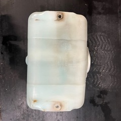 ジムニー　ウォッシャータンク　ja11
の画像