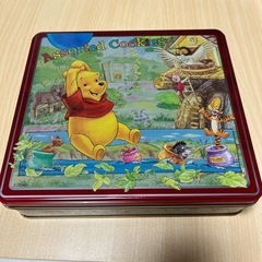 Disney land お菓子の缶