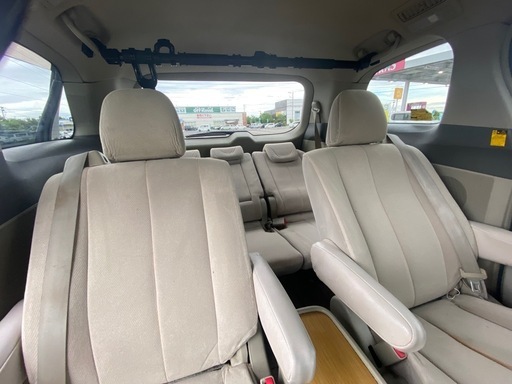 トヨタ　エスティマ　車検あり