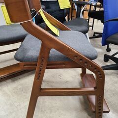 J9894【リユースのサカイ柏店】　村田家具　イートコ　キッズチェア　JUC-2170　クリーニング済みの画像