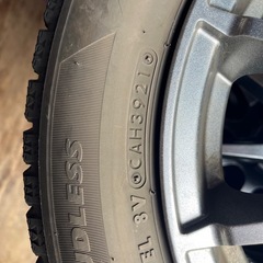BRIDGESTONE VRX2 スタッドレスタイヤ　155/65 14の画像
