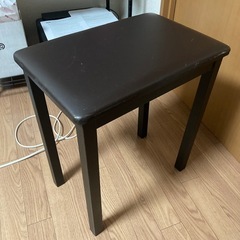 ピアノの椅子