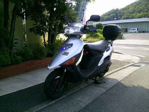 スズキ　ヴェクスター125　カスタム　オイル交換済み　バッテリーフル充電済み　前後輪新品タイヤ交換済み　ナンバー登録書類有り