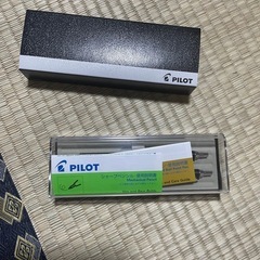 ちょっと良いボールペンとシャーペンの画像