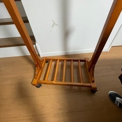 ハンガーラックの画像