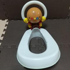 音が鳴るアンパンマン補助便座の画像