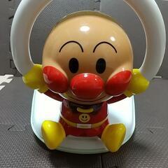 音が鳴るアンパンマン補助便座の画像