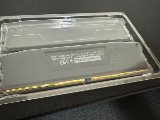 Corsair VENGEANCE DDR5 16GB 6200mhz   メモリ ＤＲＡＭ