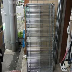 ③　メタルラック　４段　横幅１２０センチ位　他にもメタルラック出...