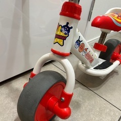 アンパンマン　ストライダーの画像