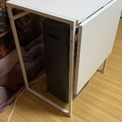 伸縮可能テーブル
