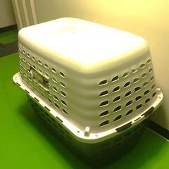 大型犬用ペットキャリー　Petmate　Compassの画像