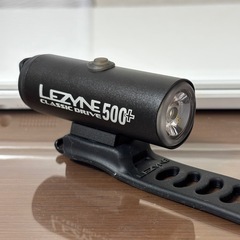 自転車用の
前ライト　LEZYNE 500+ classic d...