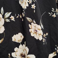SHEIN  Vネックワンピースの画像