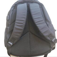 肩楽リュック&携帯充電 USBポート搭載 ケーブル付き✾男女兼用✾の画像