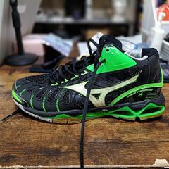 訳あり商品 Mizuno Wave Tornado バレーボールシューズ (さささ) 住之江公園 靴