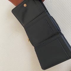 新品　三つ折り財布　ダークブラックの画像