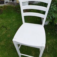 値下げ致しました。白い椅子*チェアの画像