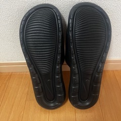 新品未使用 NIKE ベナッシ 27㎝の画像