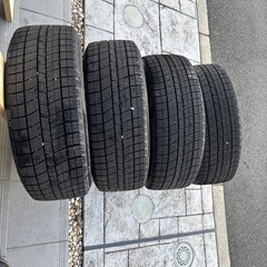 225/55/17×4 スタッドレスの画像