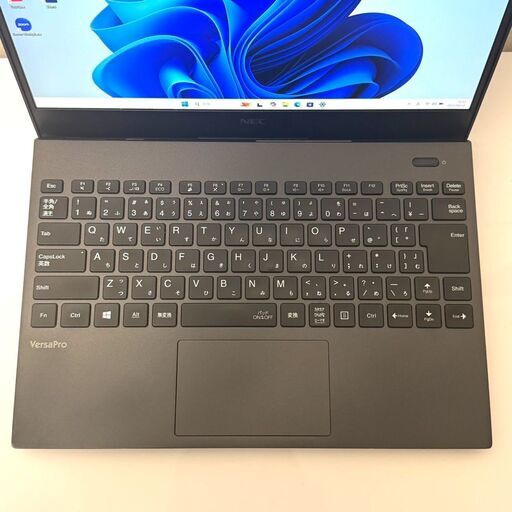 ★第10世代 Corei7★ 超軽量871g メモリ16GB NEC E94 ☆第10世代 Corei7☆ 超軽量871g メモリ16GB NEC E94 (アック