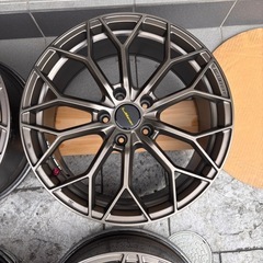 18×8J×114.3+38の画像