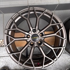 18×8J×114.3+38の画像