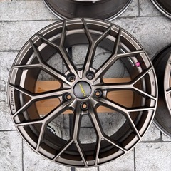 18×8J×114.3+38の画像