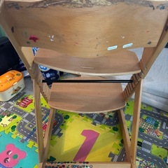 差し上げます！【カトージ】木製ベビーチェアの画像